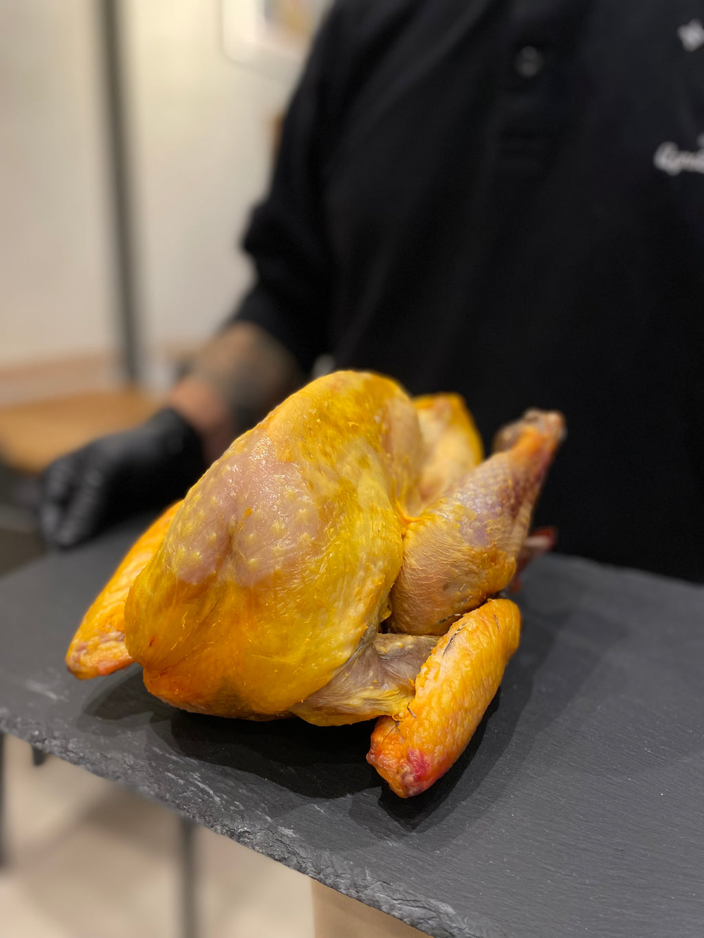 Faraona allevata in Italia disponibile in due tagli