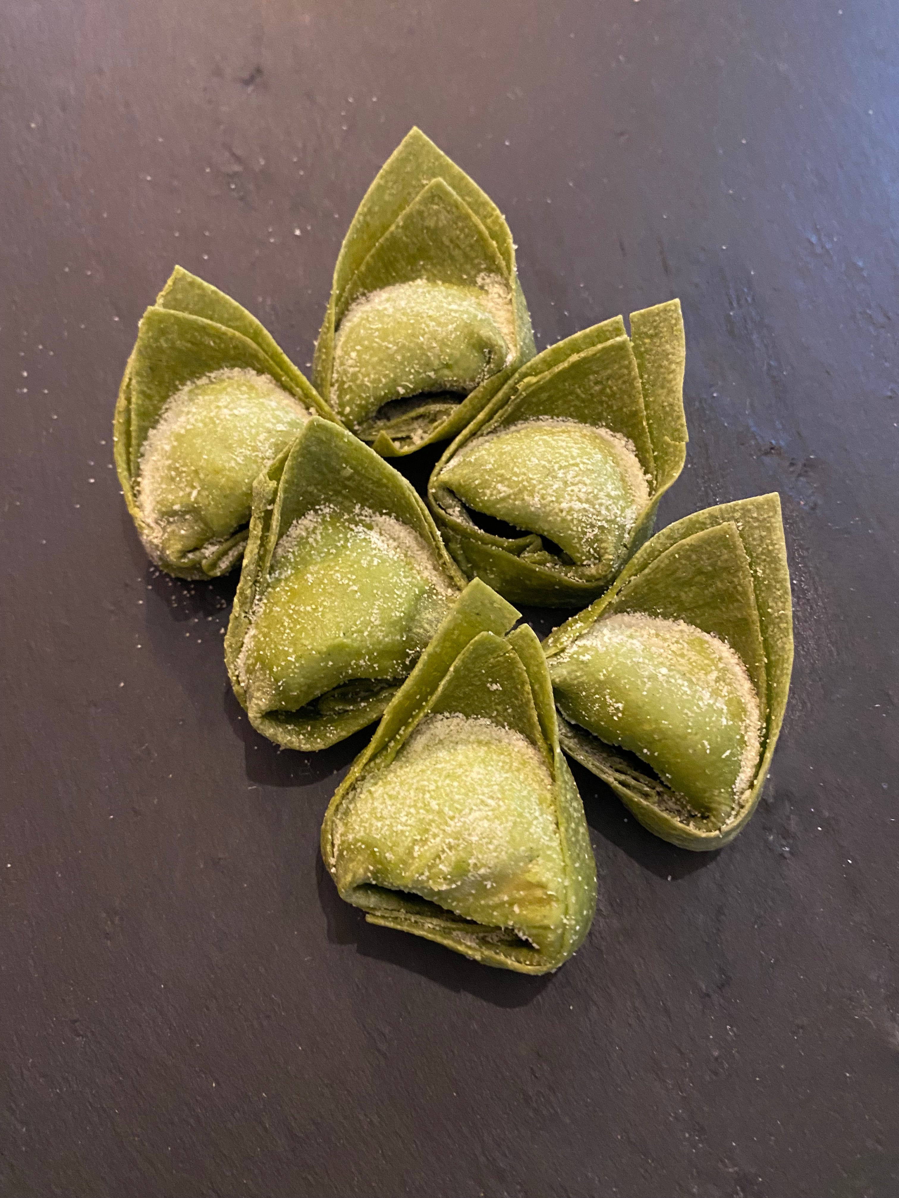 BALANZONI tortelloni ripieni di mortadella e ricotta