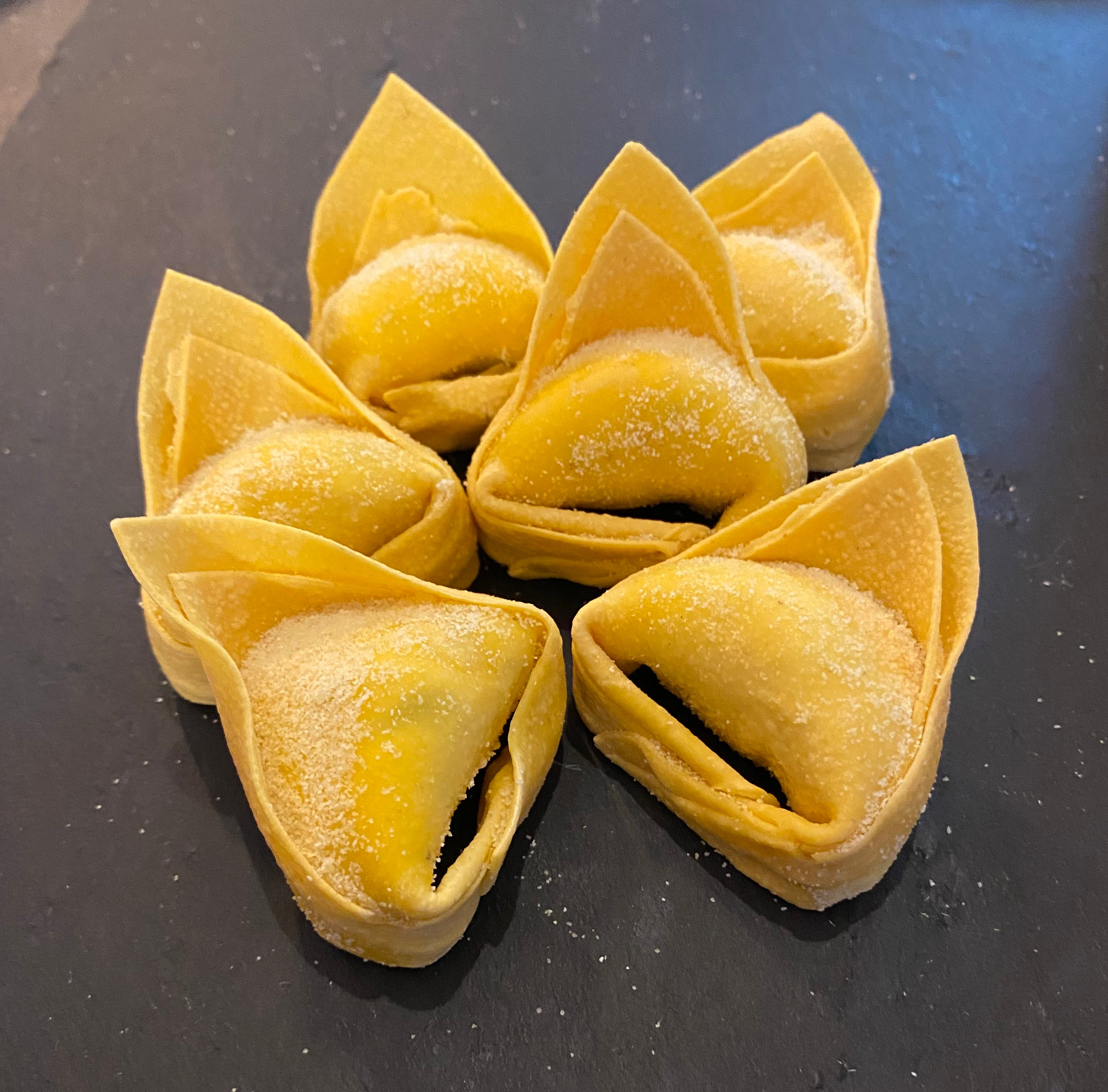 TORTELLONI di ricotta