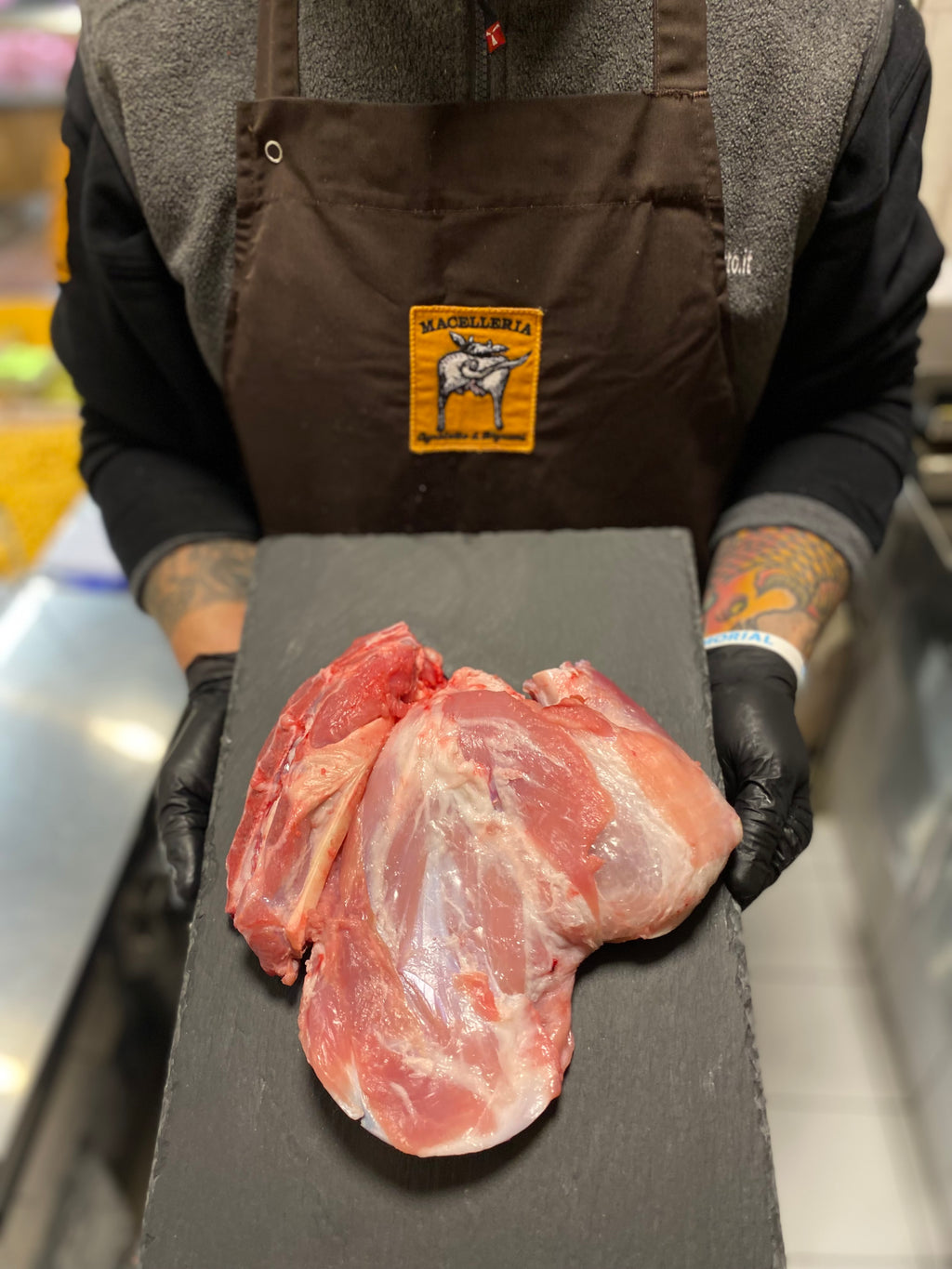 Spalla di Agnello allevato in Italia CORATELLE 1kg o 800 gr a pezzi