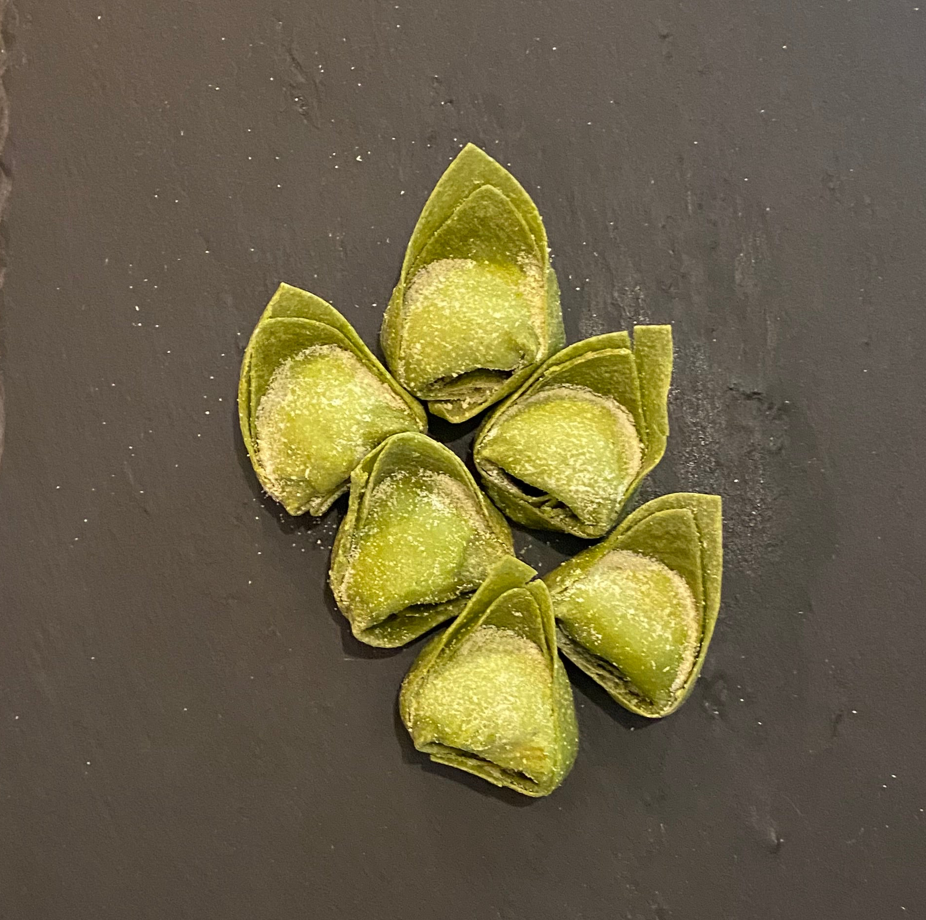 BALANZONI tortelloni ripieni di mortadella e ricotta