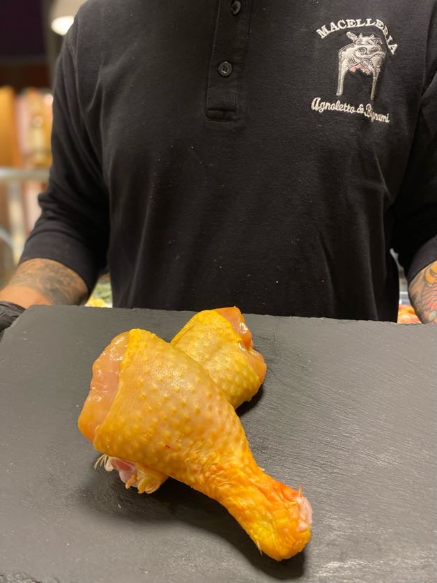 Fuso di pollo allevato a terra